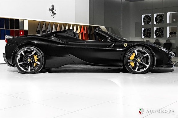 Ferrari SF90 Spider 2 of 5