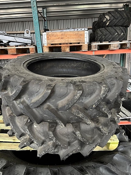 Däck Galaxy 320/85 R28
