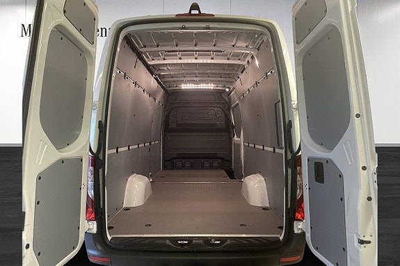 Mercedes-Benz Sprinter 317 7 of 17