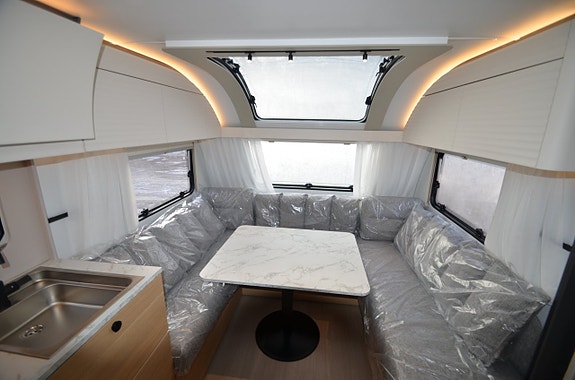 Adria ADORA 663 UT 3 of 14