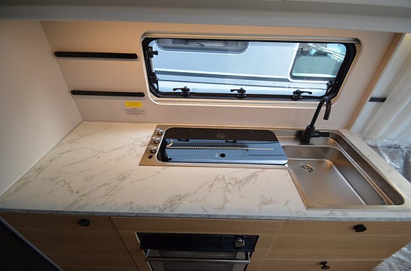 Adria ADORA 663 UT 5 of 14