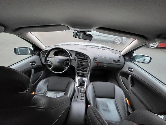 Saab 9-5 16 of 18