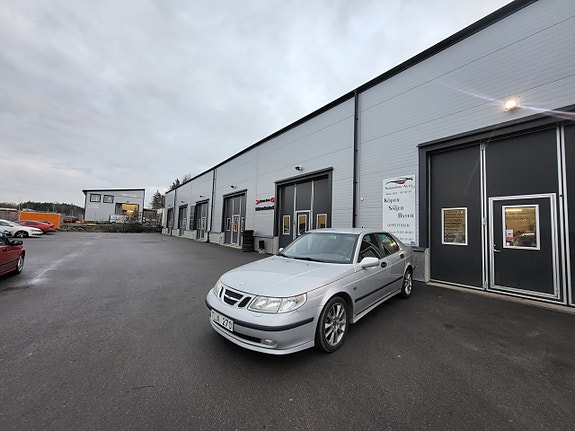 Saab 9-5 8 of 18