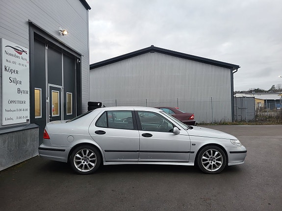 Saab 9-5 12 of 18