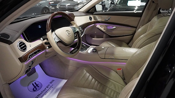 Mercedes-Benz S500 8 of 26