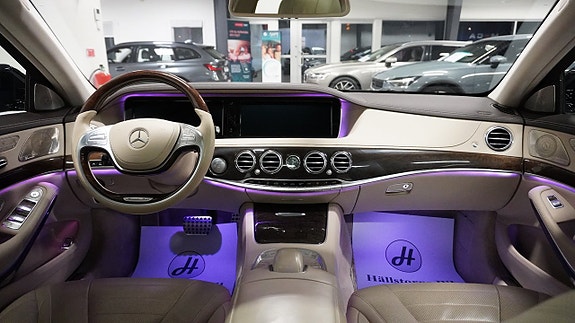 Mercedes-Benz S500 11 of 26
