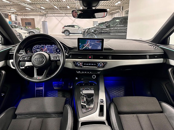 Audi A4 15 of 22