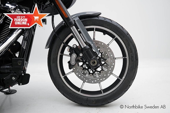 Harley-Davidson Lowrider ST 4 of 23