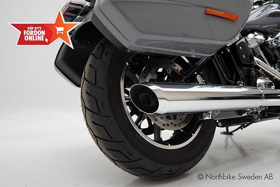 Harley-Davidson Lowrider ST 10 of 23