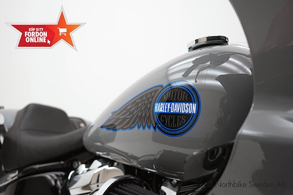 Harley-Davidson Lowrider ST 5 of 23