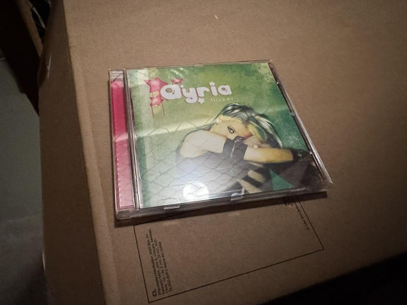 Product image 3 of 6