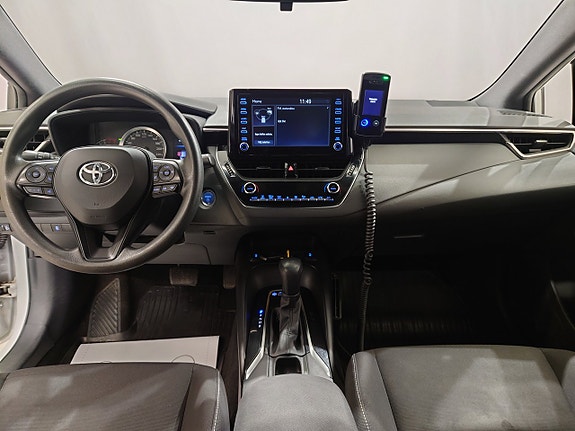 Toyota Corolla 8 of 15