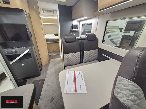 Adria Matrix 670 SC ALDE QUEENBED 3 of 16
