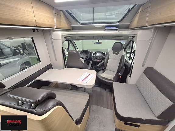 Adria Matrix 670 SC ALDE QUEENBED 2 of 16