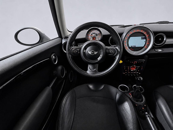 MINI Cooper 10 of 25