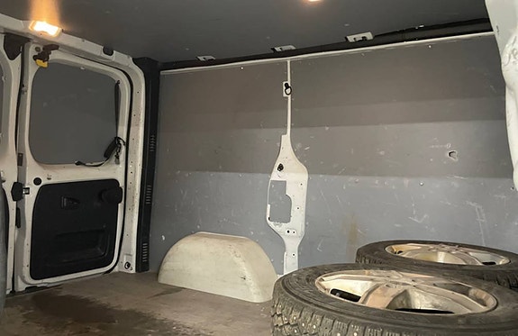 Opel Vivaro 14 of 14