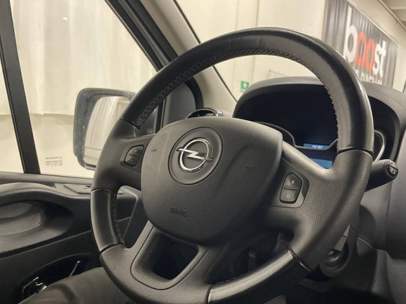 Opel Vivaro 6 of 14