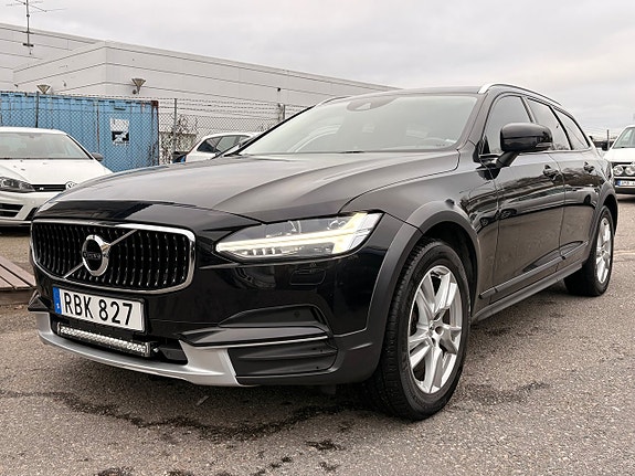 Volvo V90 Cross Country