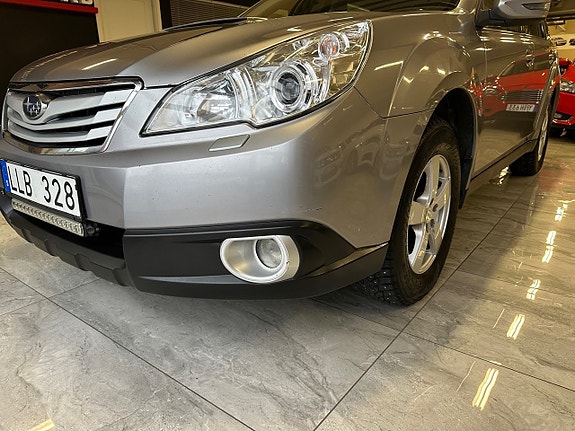 Subaru Outback 6 of 18