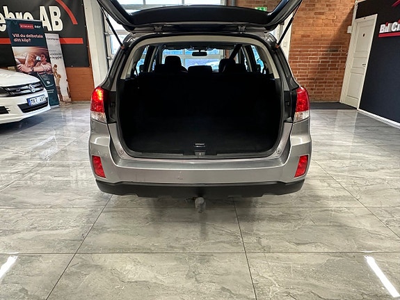 Subaru Outback 12 of 18
