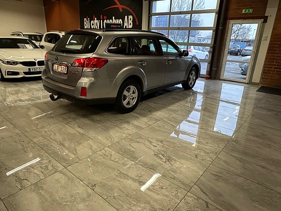 Subaru Outback 5 of 5