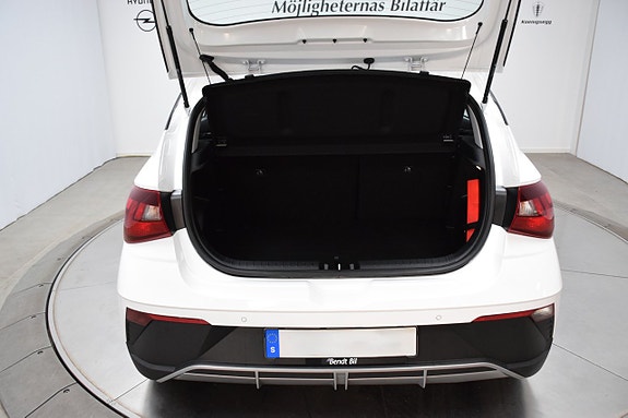 Hyundai i20 8 of 18