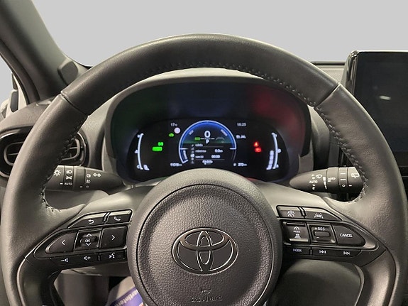 Toyota Yaris Cross 14 of 20