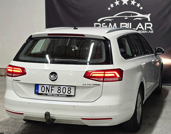 Volkswagen Passat 8 of 27