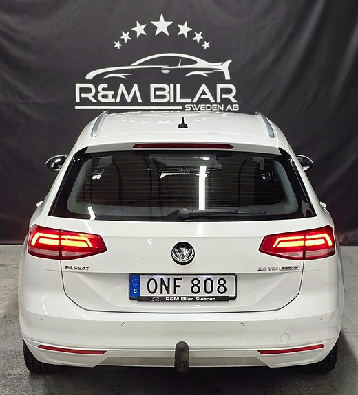 Volkswagen Passat 6 of 27
