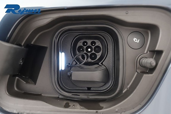 Volvo EX40 19 of 23