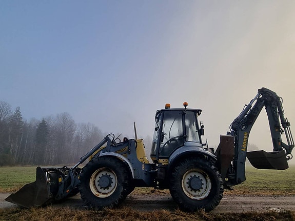 Vi köper din traktorgrävare
