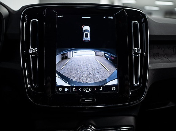 Volvo XC40 6 of 6