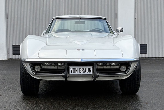 Chevrolet Corvette 5 of 5