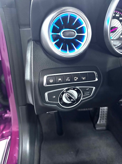 Mercedes-Benz C63 13 of 20