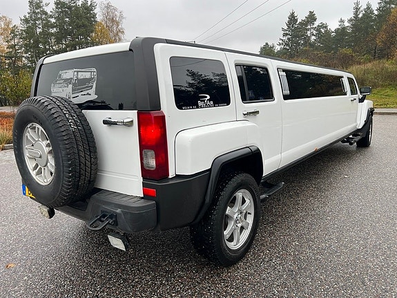 Hummer H3 3 of 5