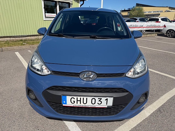 Hyundai i10 8 of 20