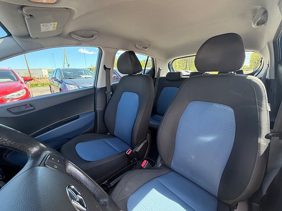 Hyundai i10 10 of 20