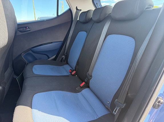 Hyundai i10 12 of 20