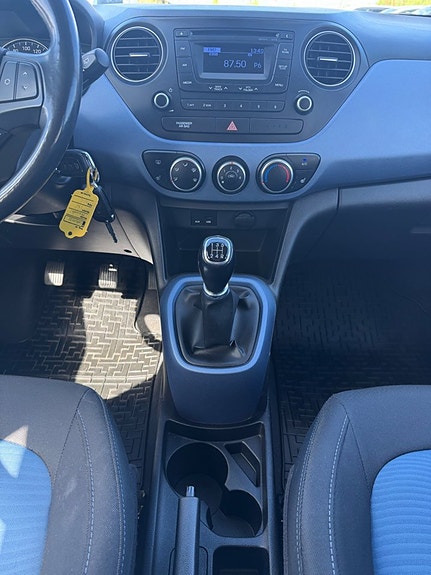 Hyundai i10 19 of 20
