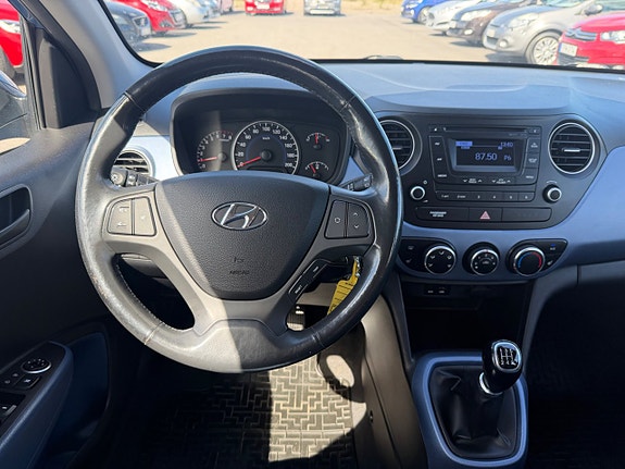 Hyundai i10 17 of 20