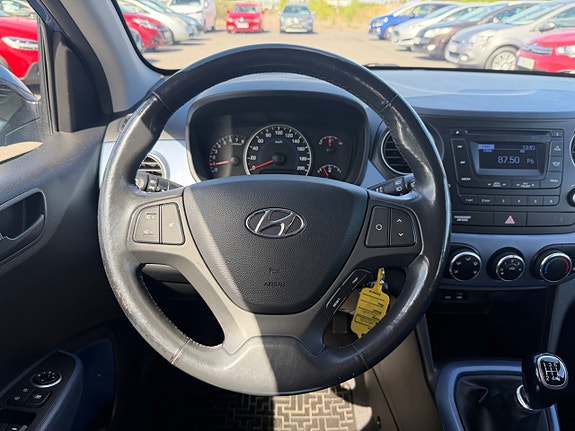 Hyundai i10 18 of 20