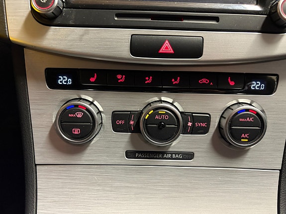 Volkswagen CC 17 of 18