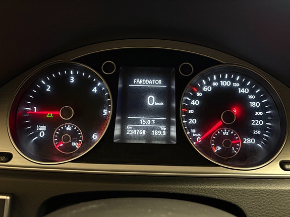 Volkswagen CC 13 of 18