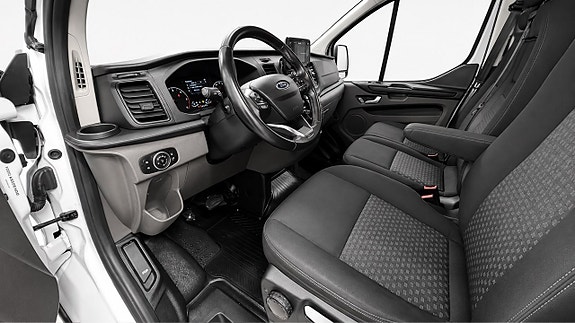 Ford Transit Custom 11 of 19