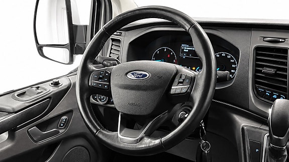 Ford Transit Custom 10 of 19