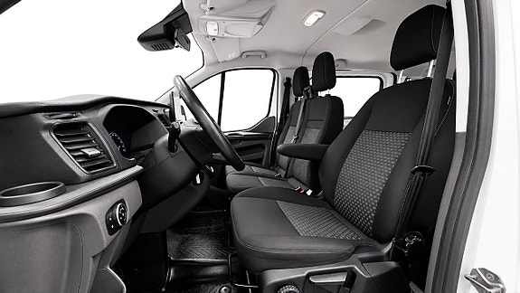 Ford Transit Custom 12 of 19