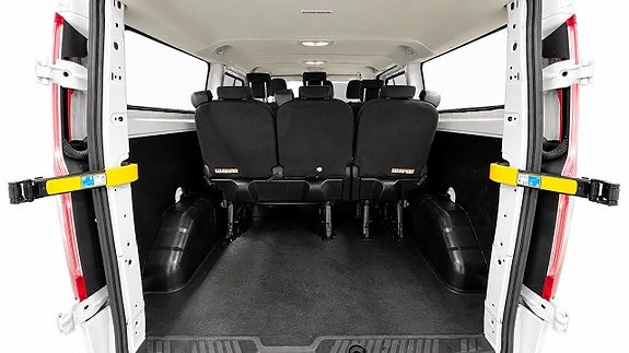 Ford Transit Custom 13 of 19