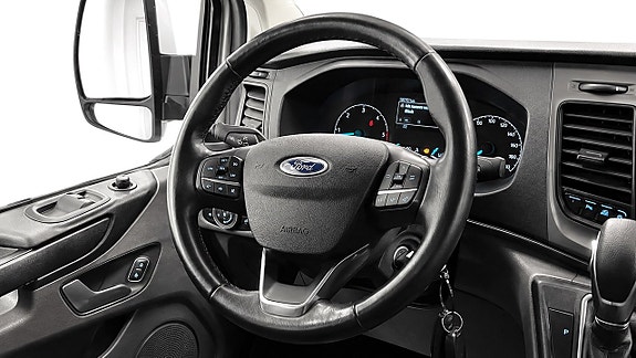 Ford Transit Custom 10 of 19