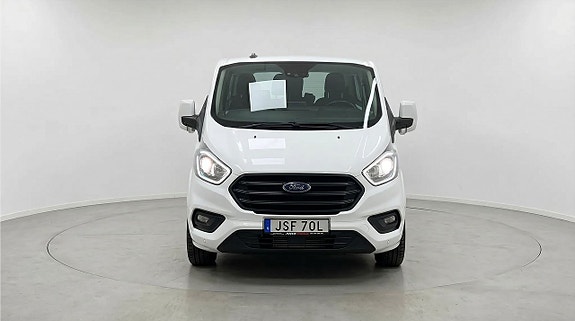 Ford Transit Custom 2 of 19