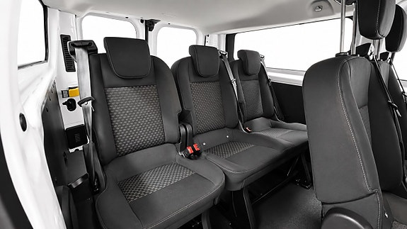 Ford Transit Custom 14 of 19